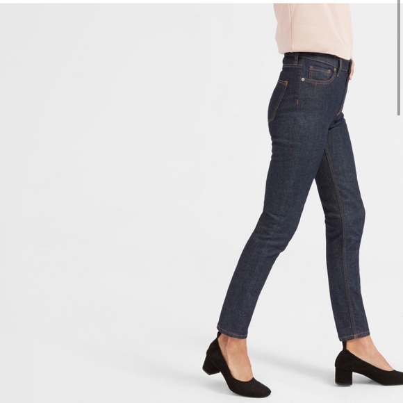 NEW • EVERLANE The High Rise Straight Jeans in Dark Rinse - Picture 3 of 9